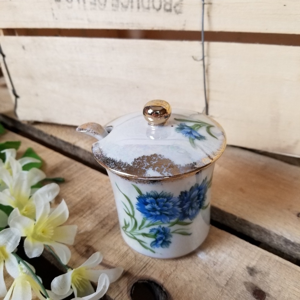 Vintage Sugar bowl with spoon ceramic 316